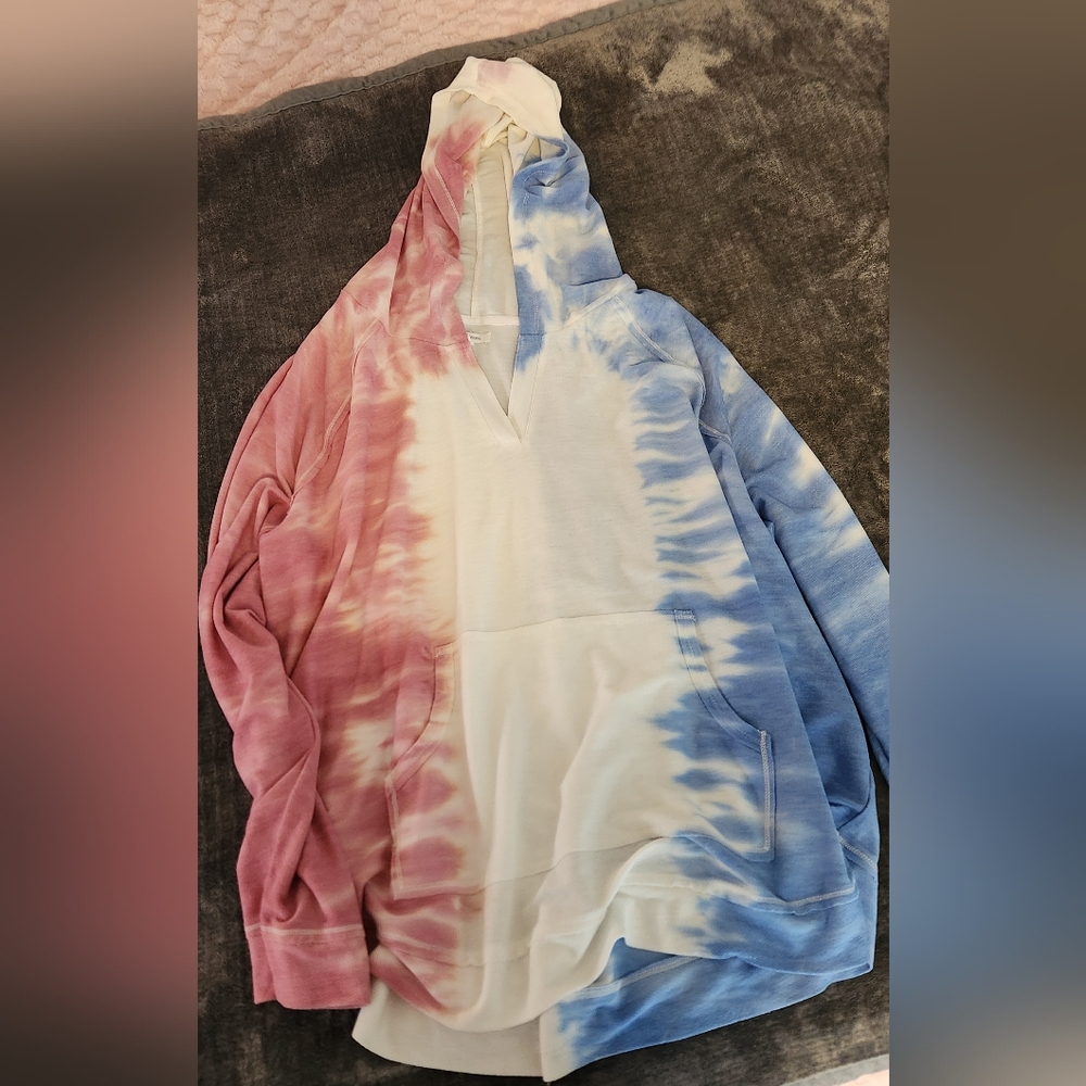 Pull Over Hoodie